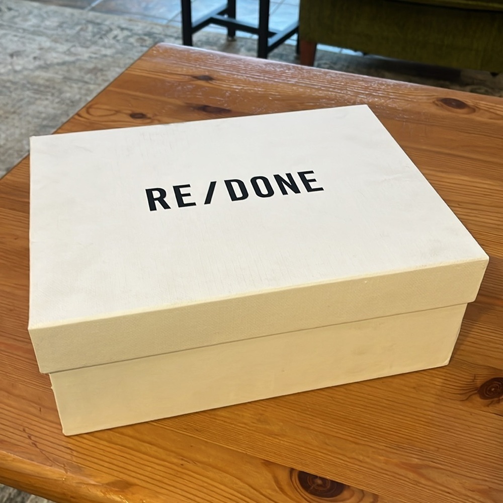 Re/done faded black 70s low top skate size 37. With original bag and box. - Picture 11 of 13